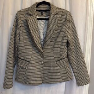Pants Suit pants size 14 Jacket size 12 WhiteHouseBlackMarket